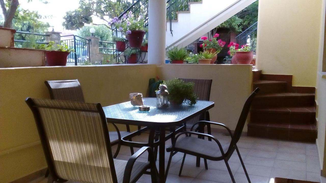 Natalia'S Apartments نيكيتي المظهر الخارجي الصورة